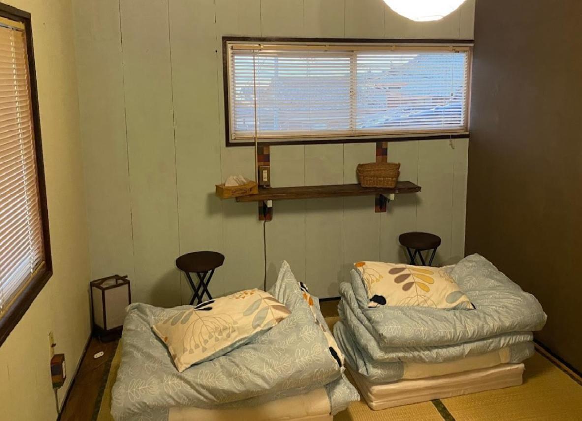 Guesthouse Kume Imabari Railway Station Стая снимка