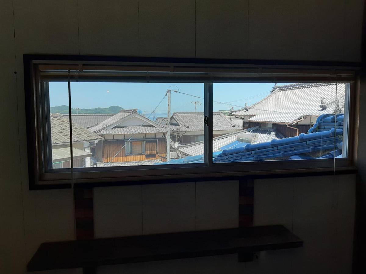 Guesthouse Kume Imabari Railway Station Екстериор снимка