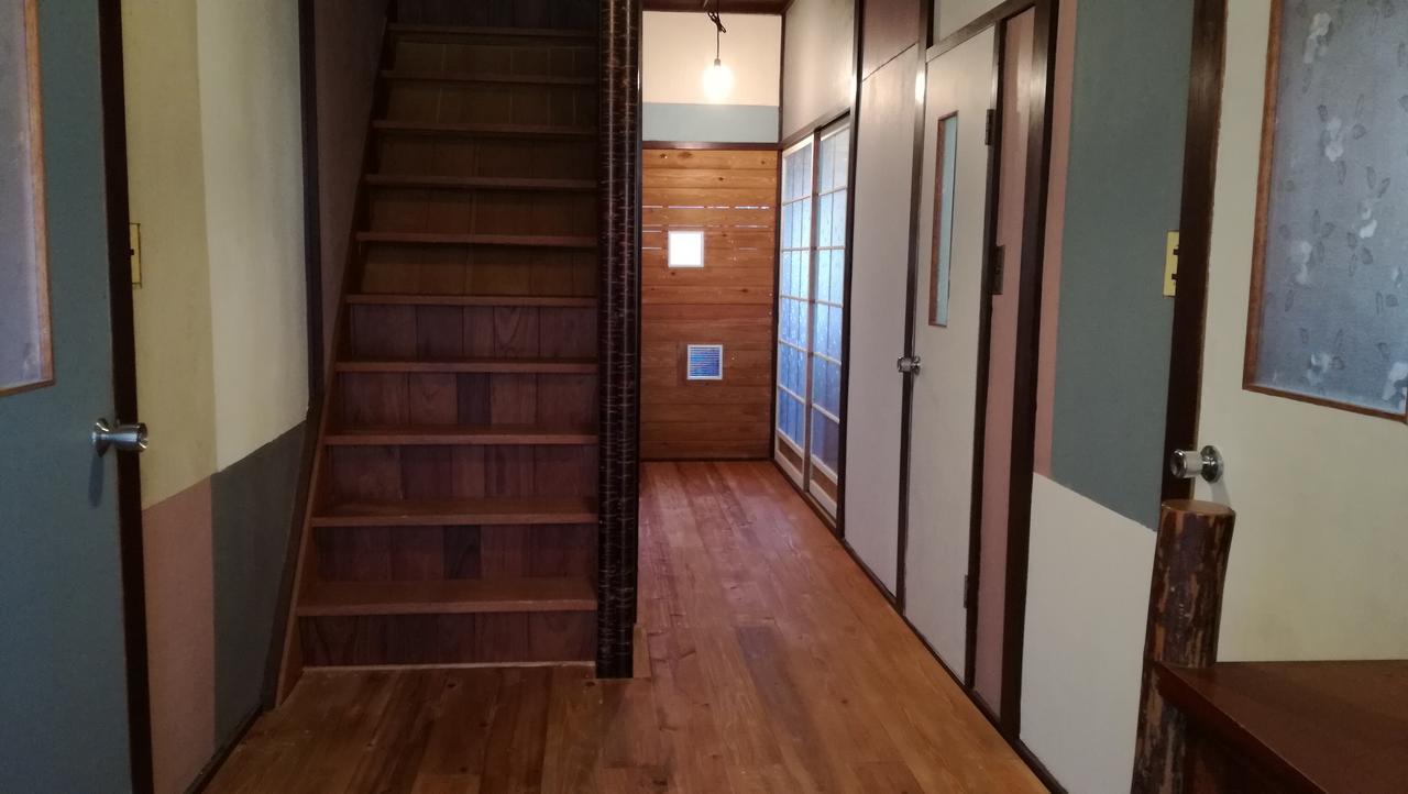 Guesthouse Kume Imabari Railway Station Екстериор снимка