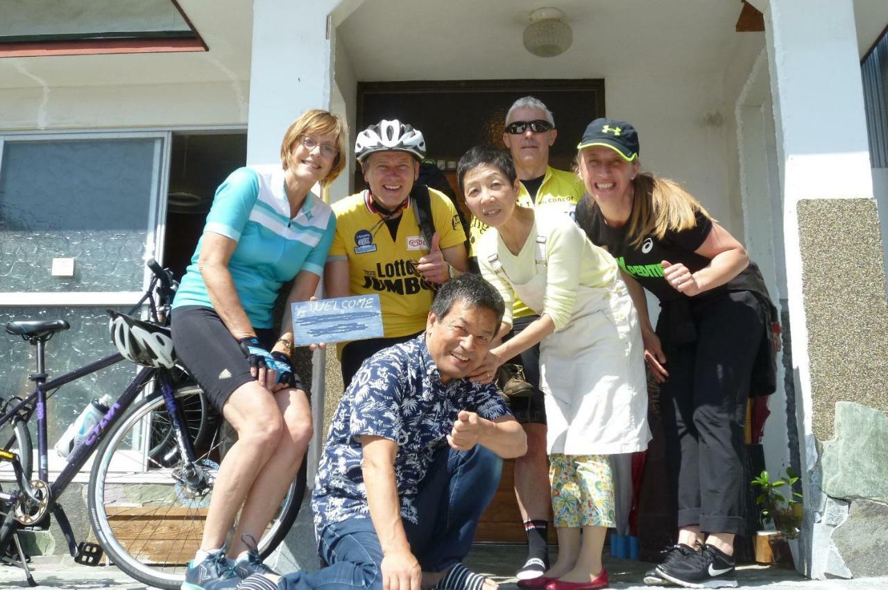 Guesthouse Kume Imabari Railway Station Екстериор снимка
